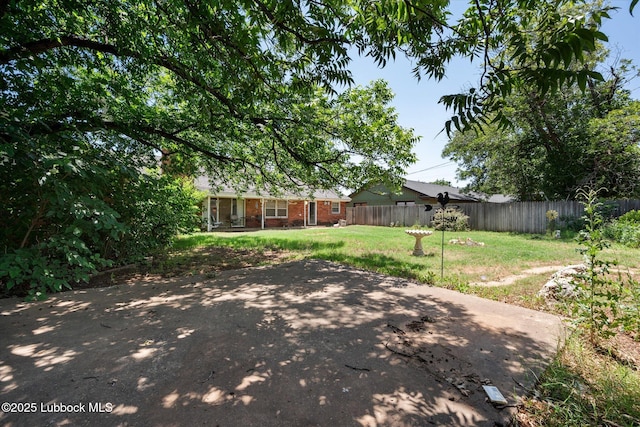 5426 28th St, Lubbock, TX 79407 - view of fenced yard