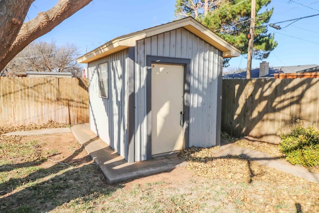 view of outbuilding