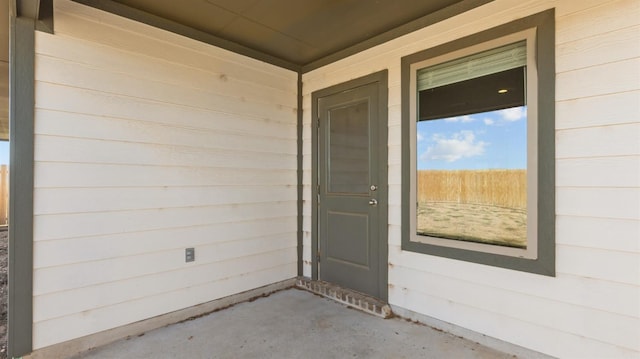 view of entrance to property