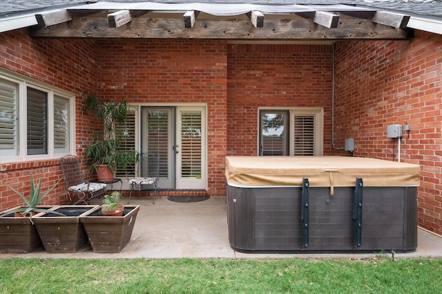 314 York Ave, Lubbock, TX 79416 - view of patio featuring a hot tub