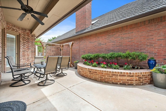 9214 York Pl, Lubbock, TX 79424 - view of patio / terrace with a ceiling fan