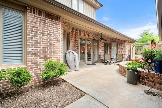 9214 York Pl, Lubbock, TX 79424 - view of patio featuring ceiling fan