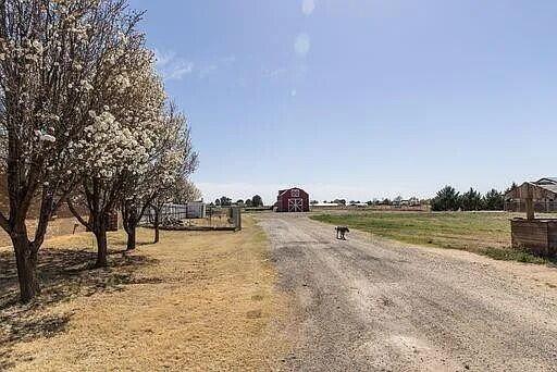 5607 Woodrow Rd, Lubbock, TX 79424 - photo 39