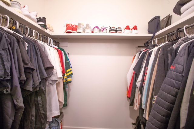 5426 9th St, Lubbock, TX 79416 - view of spacious closet