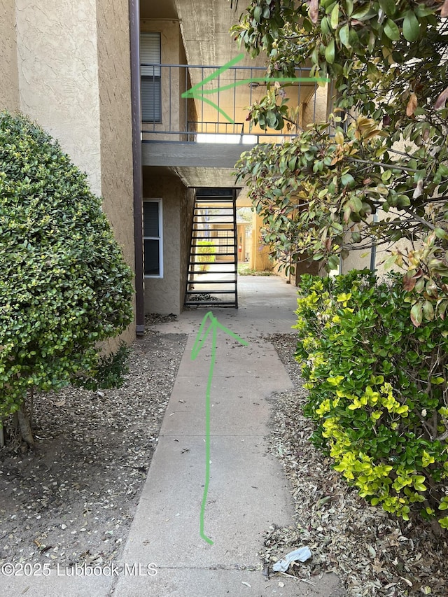 8601 Memphis Dr Unit B-40, Lubbock, TX 79423 - doorway to property featuring stucco siding