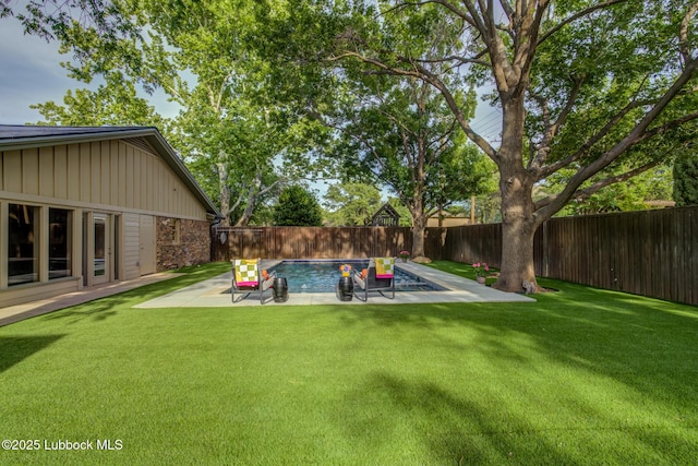 4517 9th St, Lubbock, TX 79416 - view of yard with a patio