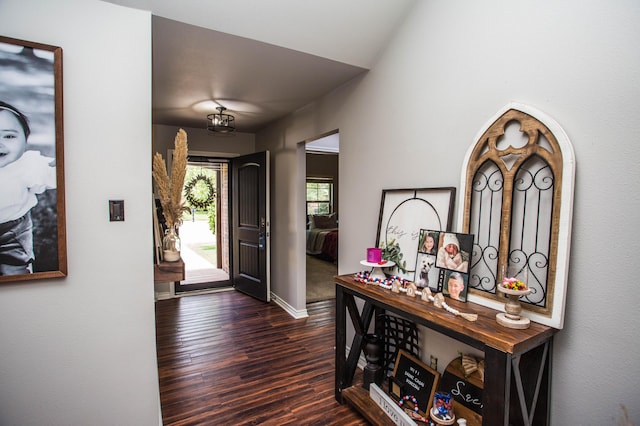2911 111th St, Lubbock, TX 79423 - foyer entrance featuring dark wood-style flooring and baseboards