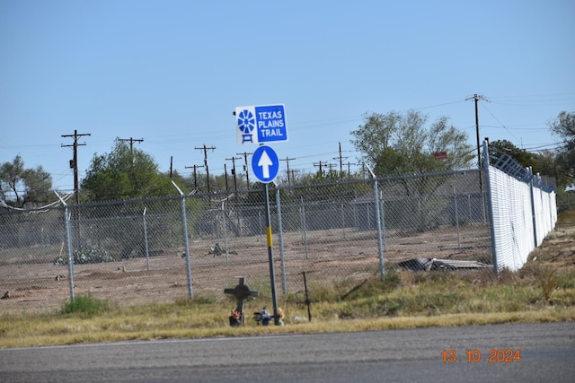 Listing photo 3 for 2801 E Broadway St, Lubbock TX 79403