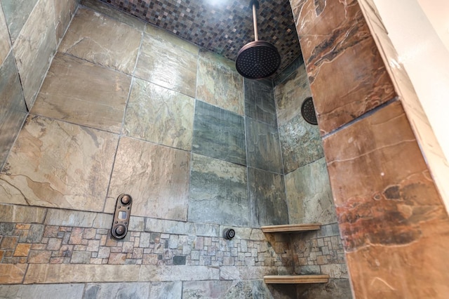 details featuring a tile shower