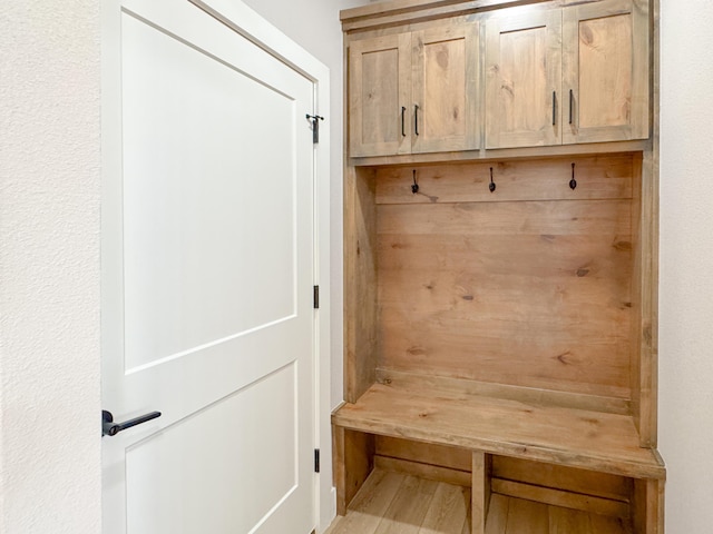 5811 Venita Ave, Lubbock, TX 79407 - view of mudroom