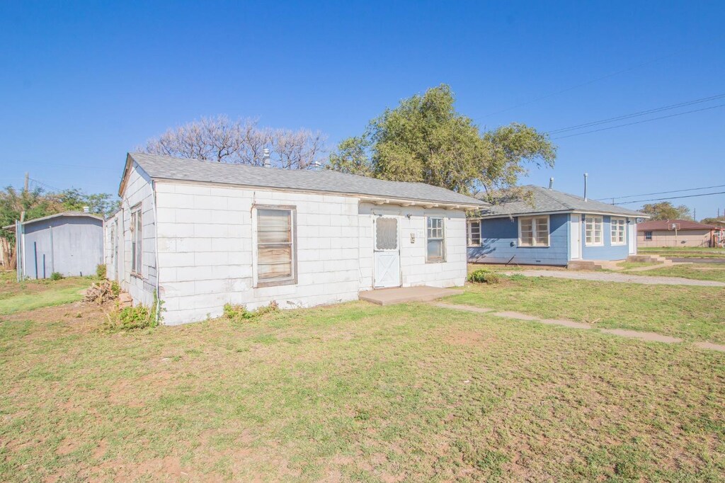 304 Ave U, Lubbock, TX 79415 - photo 2