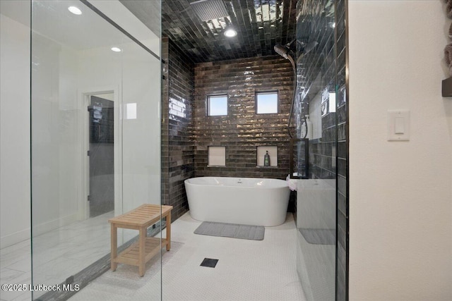 9105 Kewanee Ave, Lubbock, TX 79424 - full bath with a soaking tub and recessed lighting