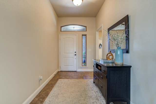 9207 Trenton Ave, Lubbock, TX 79424 - entrance foyer with baseboards