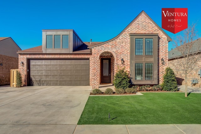 view of front of home with a front lawn