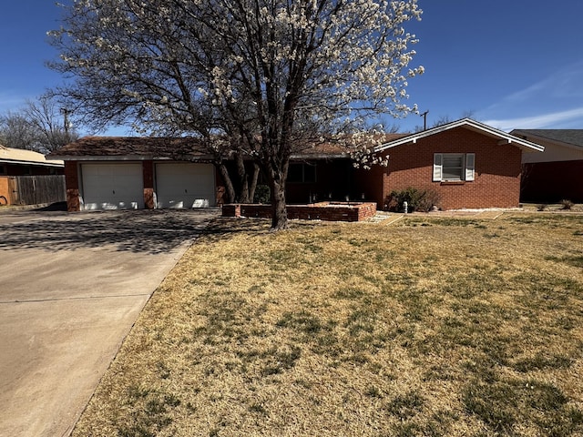 1304 Floydada, Plainview, TX 79072 - photo 1