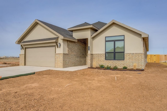 view of front of house featuring a garage