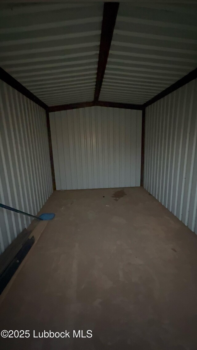 7501 100th St, Lubbock, TX 79424 - view of garage