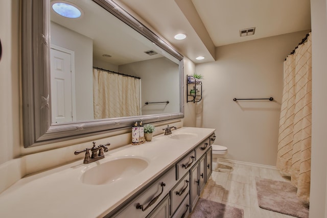 5419 87th St, Lubbock, TX 79424 - full bath featuring double vanity and recessed lighting