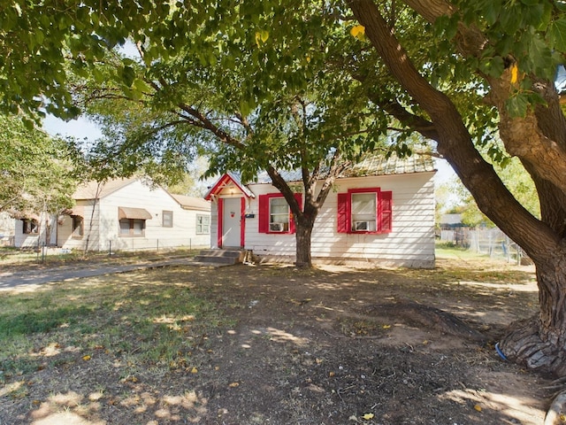 view of front of property with entry steps