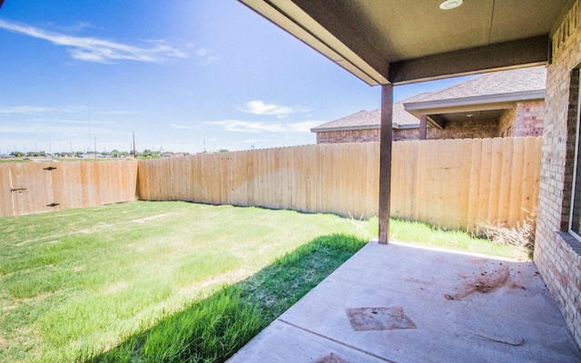 view of yard with a patio