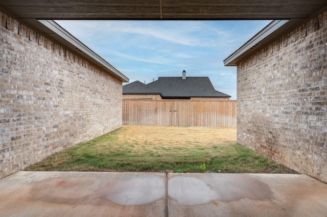 view of yard with a patio