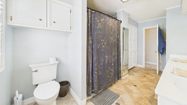 4615 94th St, Lubbock, TX 79424 - full bathroom with toilet, a shower with curtain, vanity, baseboards, and a textured ceiling