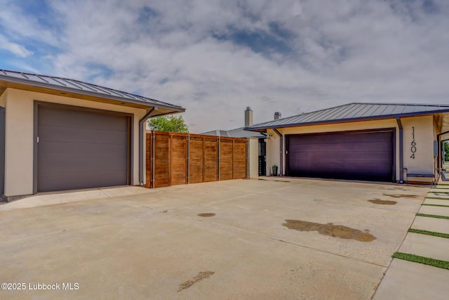 11604 Uxbridge Ave, Lubbock, TX 79424 - view of garage