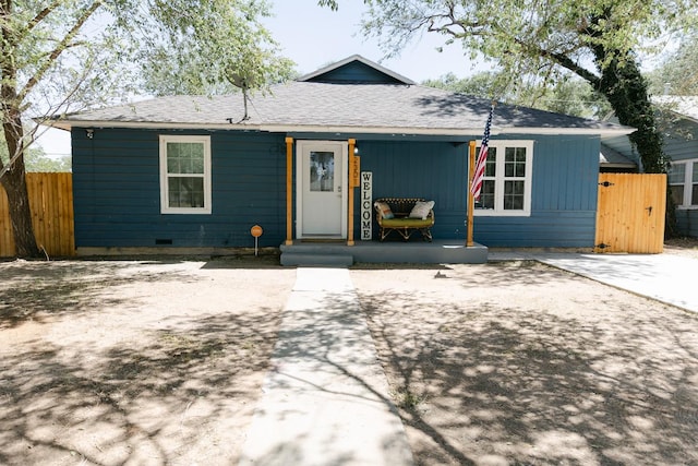 view of front facade featuring a porch