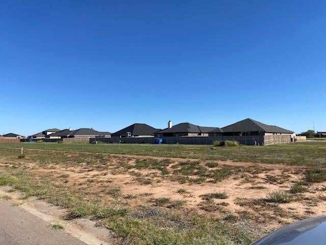 Listing photo 2 for 313 Cowboy Ln, Wolfforth TX 79382