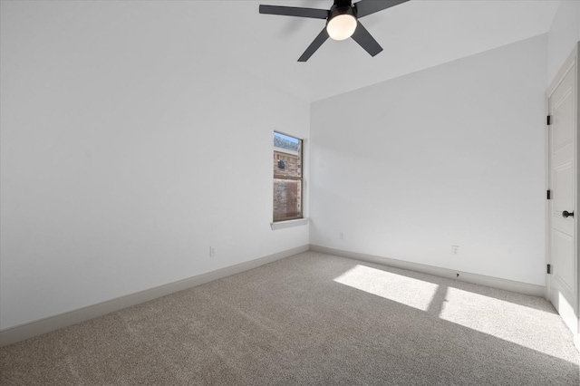 unfurnished room with light carpet and ceiling fan