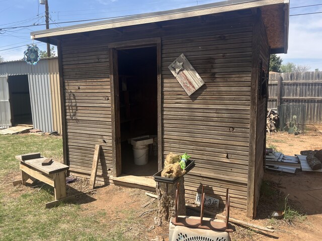 2602 45th St, Lubbock, TX 79413 - view of outdoor structure
