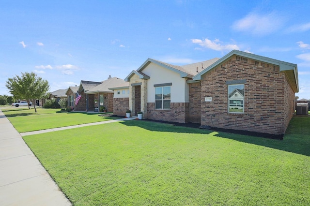 view of front of house with a front yard