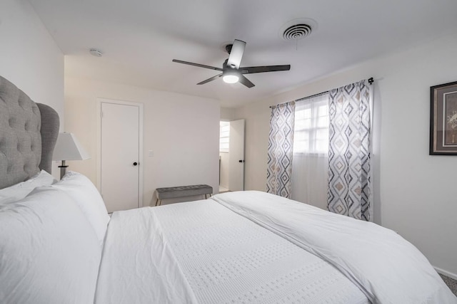 bedroom with ceiling fan