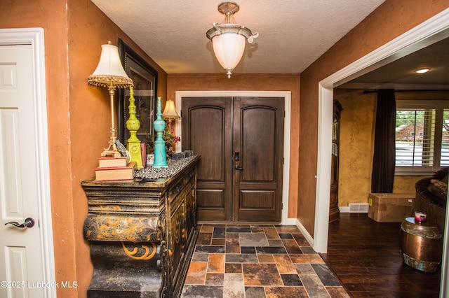 610 N 20th St, Lamesa, TX 79331 - entryway with a textured ceiling