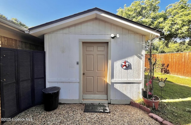 7907 Knoxville Ave, Lubbock, TX 79423 - view of shed