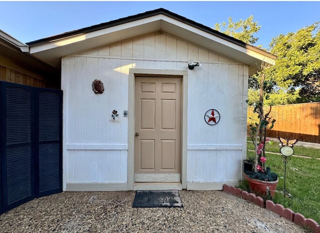 view of entrance to property