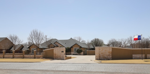1414 Cactus Dr, Levelland, TX 79336 - photo 5