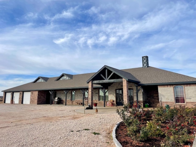 view of front of house featuring a garage