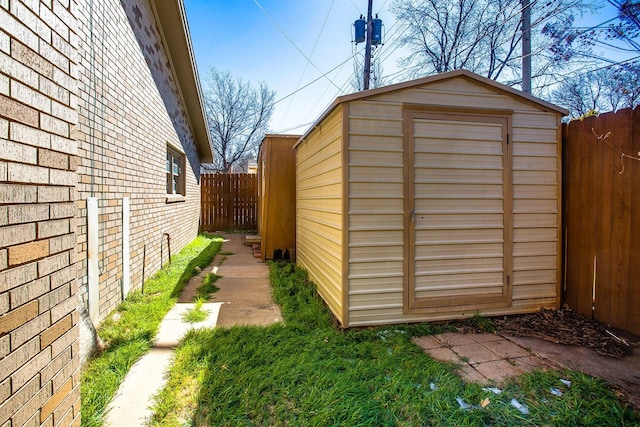 view of outbuilding