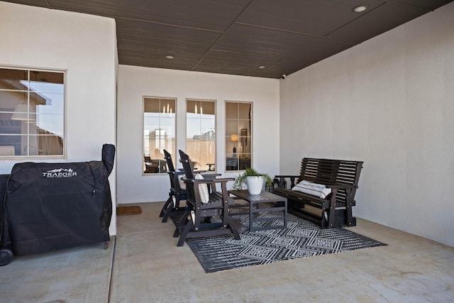 view of patio / terrace featuring an outdoor hangout area