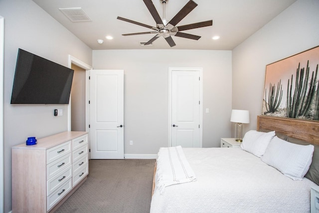 bedroom featuring recessed lighting, visible vents, light carpet, ceiling fan, and baseboards