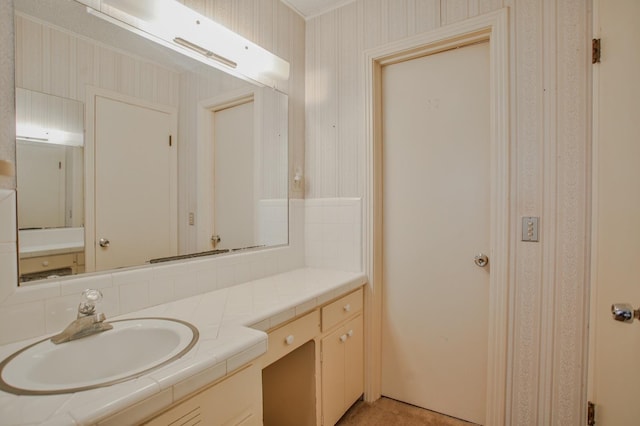 bathroom featuring vanity