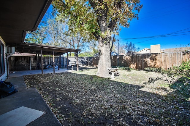 view of yard featuring a patio area