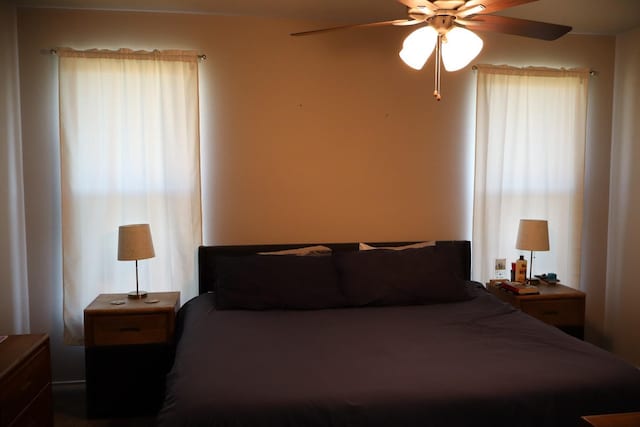 bedroom featuring ceiling fan