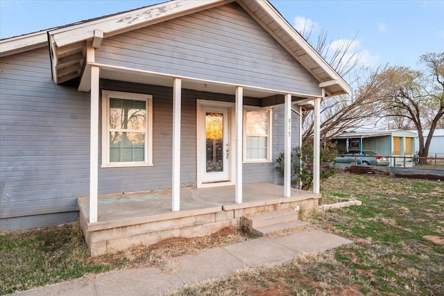 view of front of home with covered porch