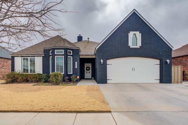 view of front facade with a garage