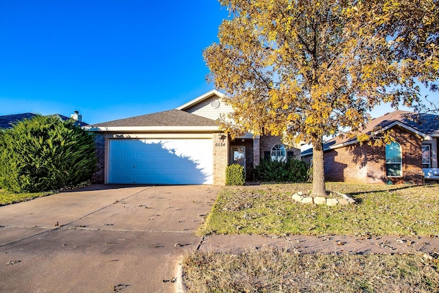 view of front facade with a garage