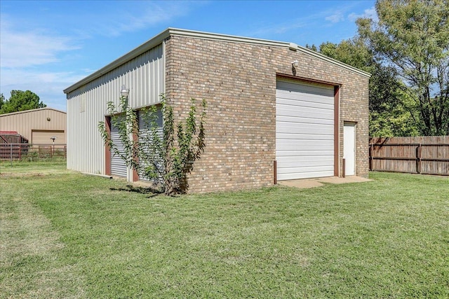 exterior space featuring a lawn