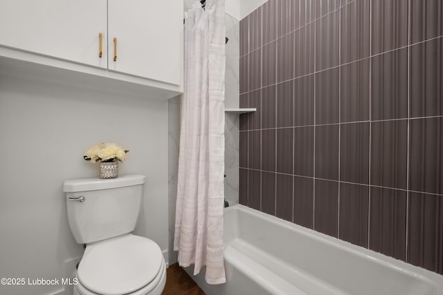 4606 138th Pl, Lubbock, TX 79424 - full bath with shower / bath combination with curtain and wood finished floors