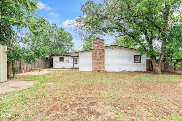 3415 39th St, Lubbock, TX 79413 - view of fenced backyard